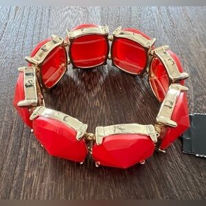 Express Melon Colored Acrylic & Gold Tone Stretch Bracelet 7” B34